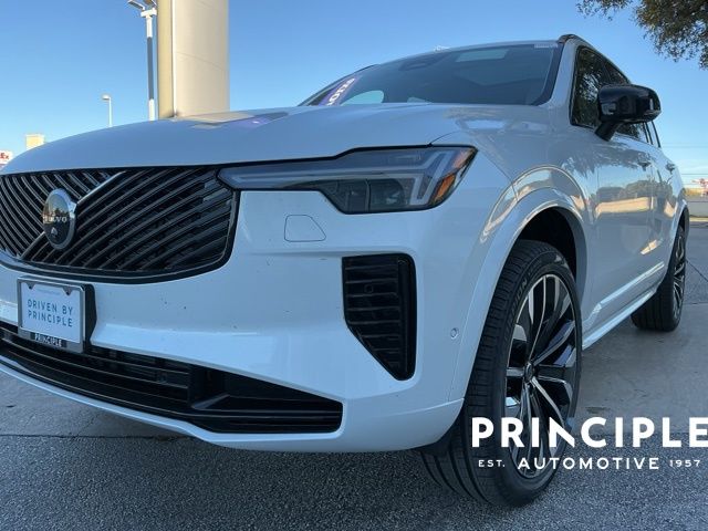 2026 Volvo XC90 Ultra - Photo 11