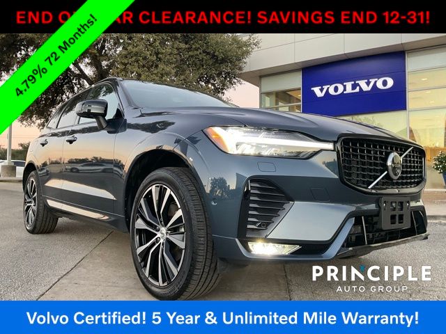 2025 Volvo XC60 Plus's photo