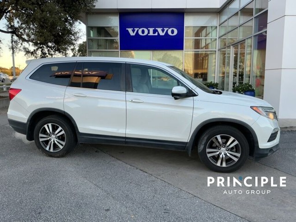 Used 2017 Honda Pilot EX SUV