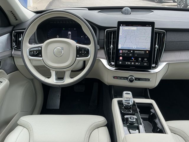 2026 Volvo XC90 Ultra - Photo 13