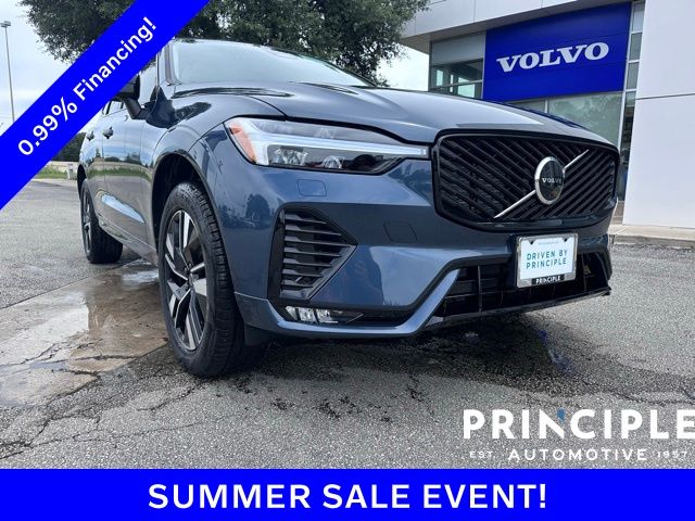 2026 Volvo XC60 B5 Core Dark AWD's photo