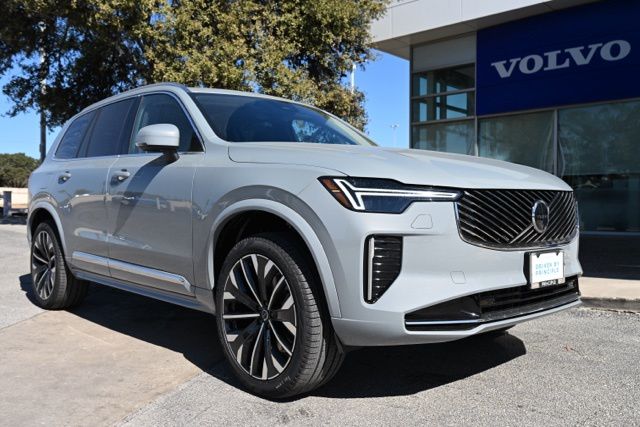 2026 Volvo XC90 B5 Core Bright 4WD's photo