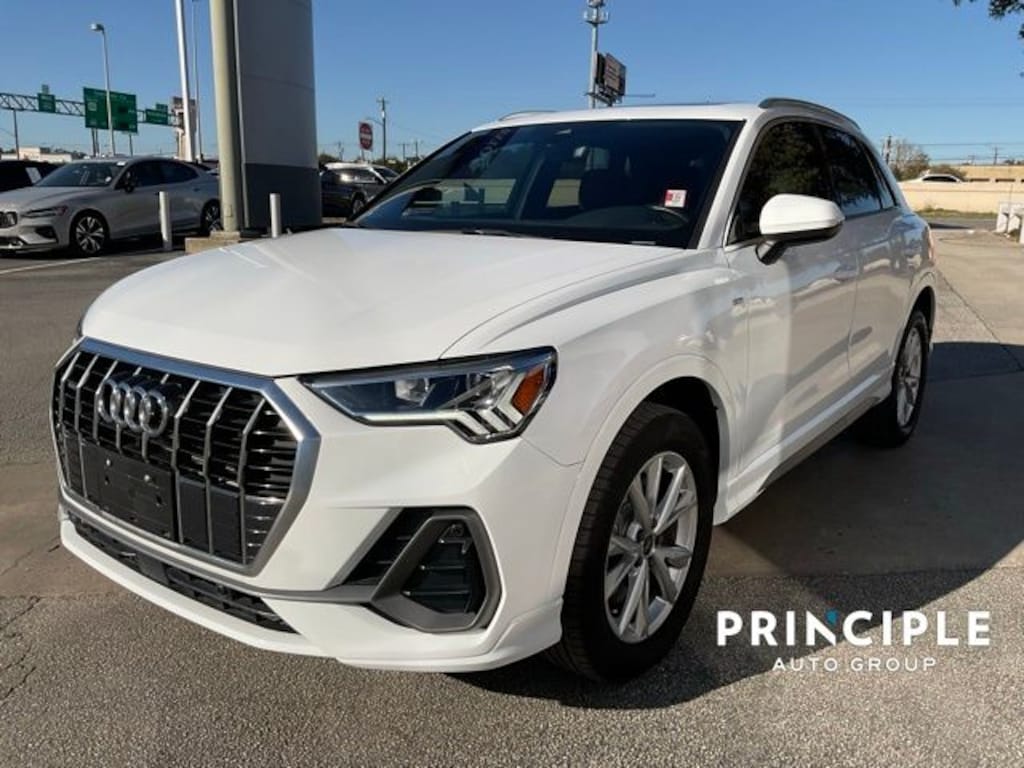 Used 2024 Audi Q3 Premium SUV