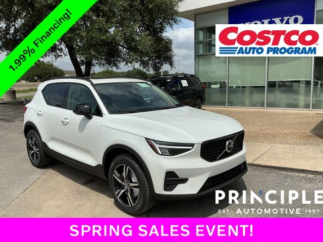 2026 Volvo XC40 B5 Core Dark AWD's photo