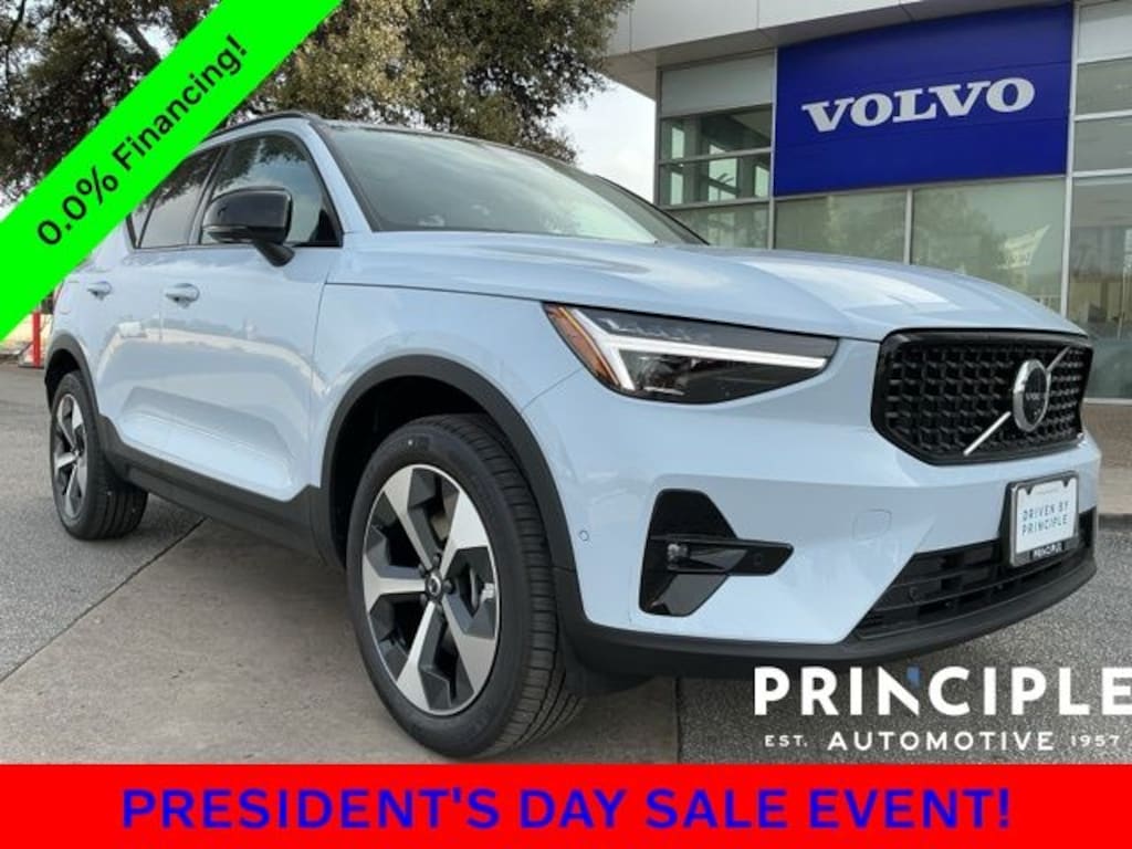 New 2026 Volvo XC40 B5 Plus SUV