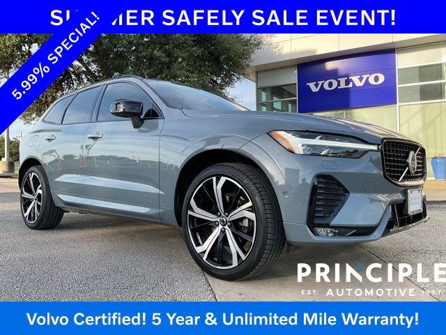 2023 Volvo XC60 B5 Ultimate Dark Theme AWD's photo