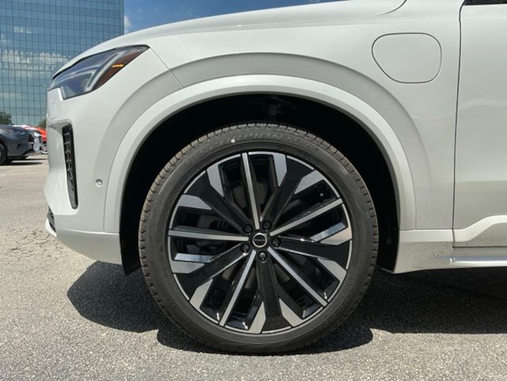 New 2026 Volvo XC90 plug-in hybrid T8 Ultra Dark Theme 7-Seater SUV