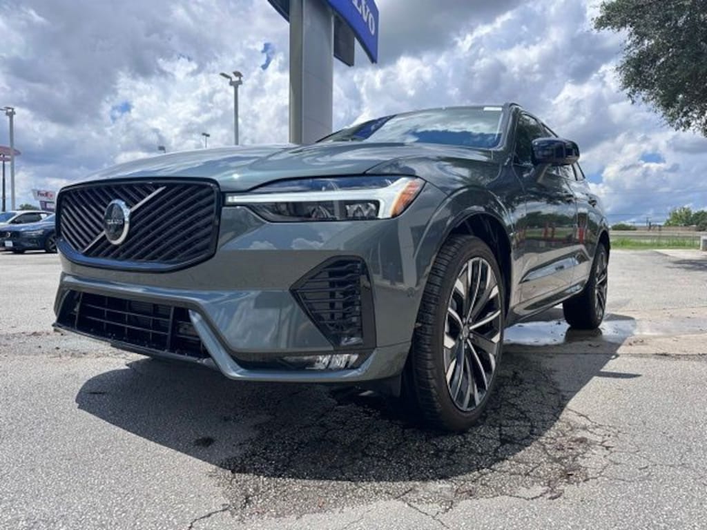 New 2026 Volvo XC60 B5 Ultra SUV