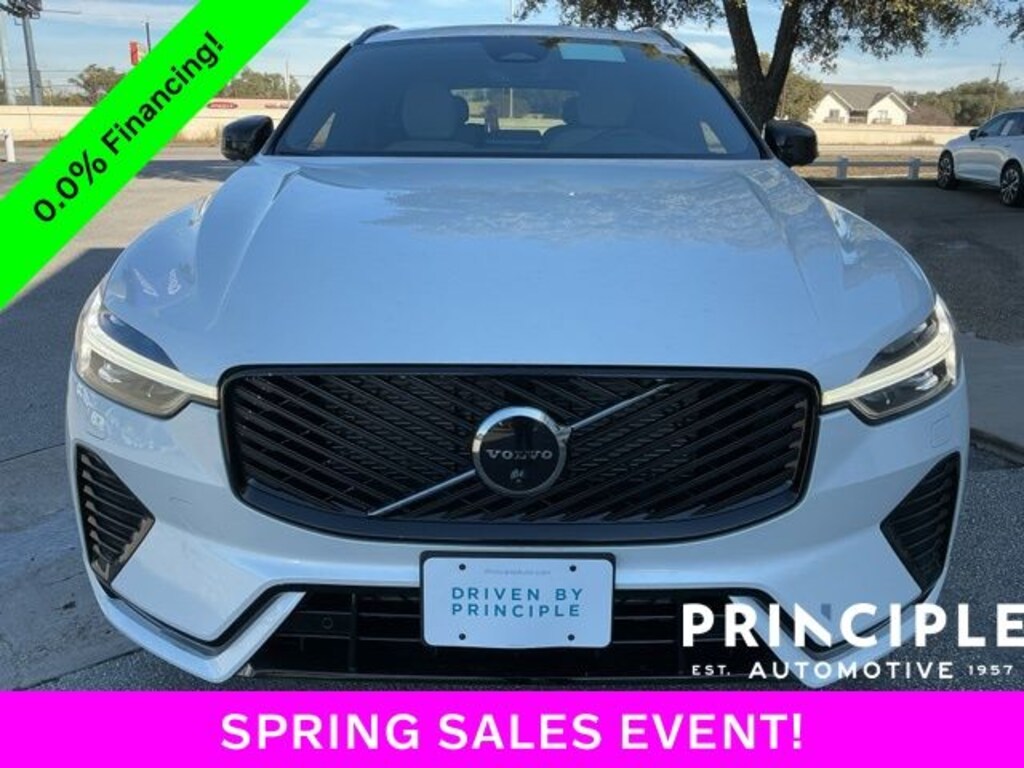 New 2026 Volvo XC60 B5 Plus SUV