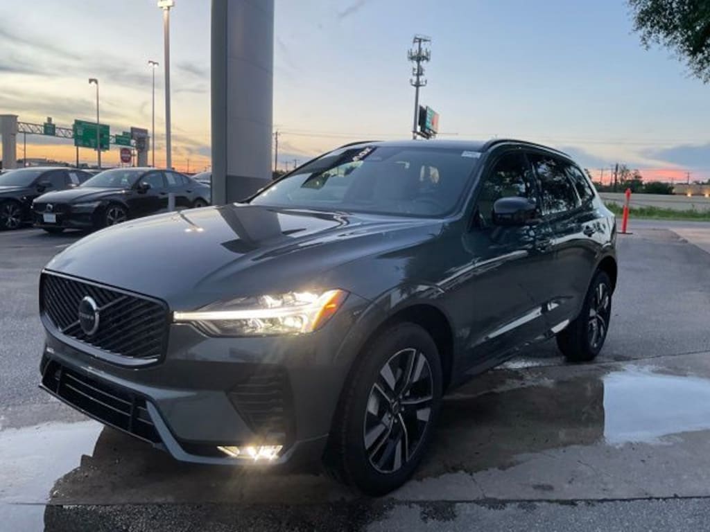 New 2026 Volvo XC60 B5 Core SUV