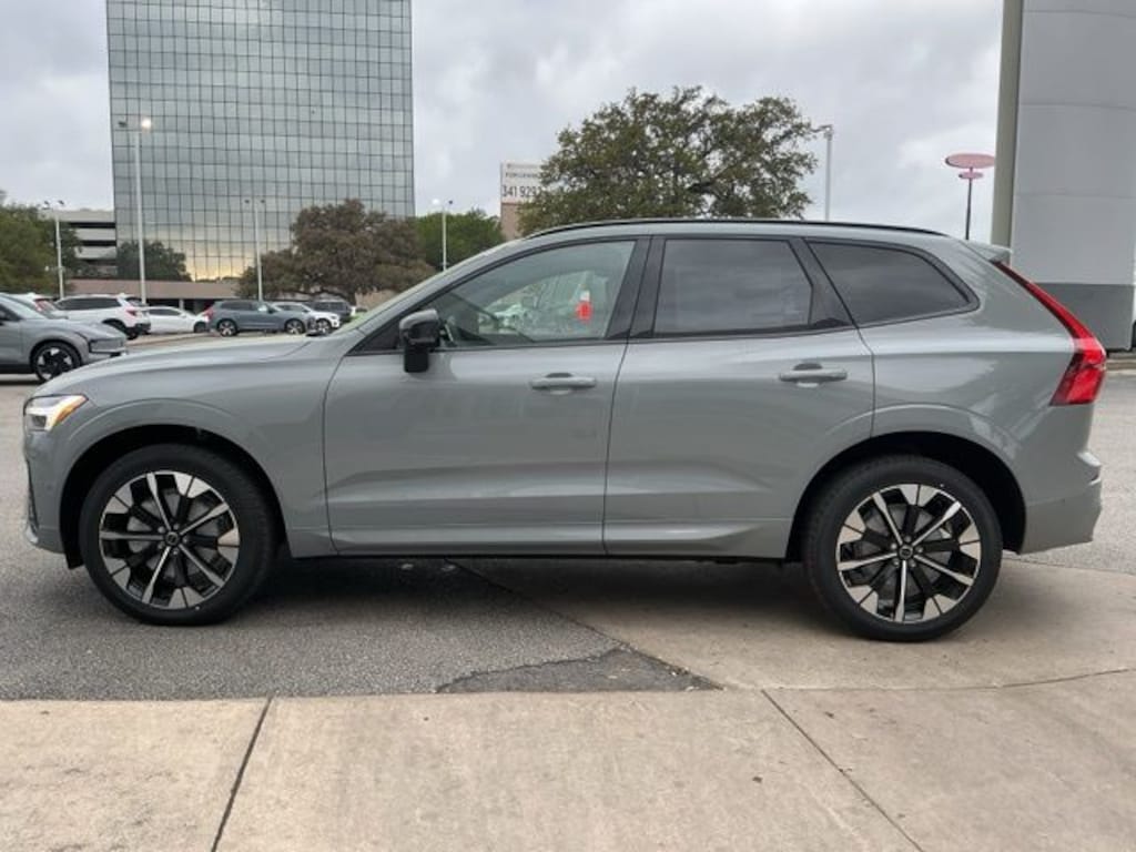 New 2026 Volvo XC60 B5 Plus SUV