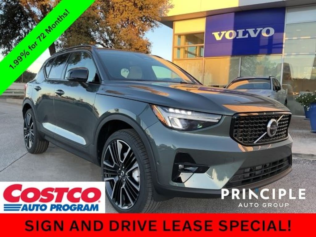 New 2026 Volvo XC40 B4 Plus SUV