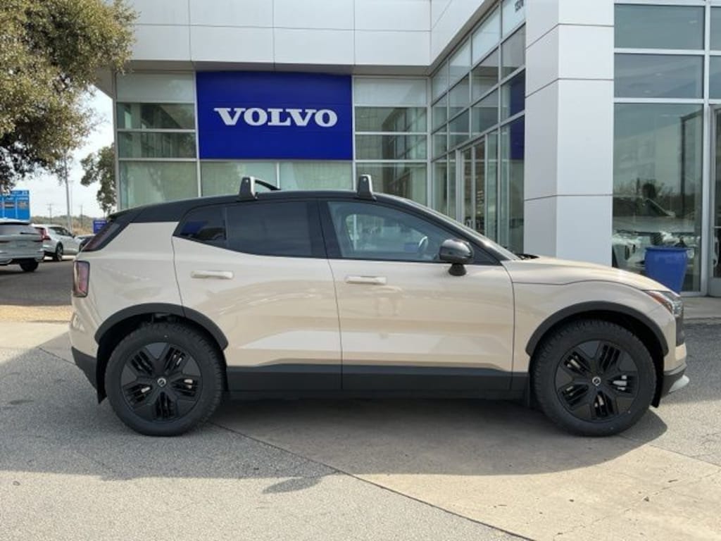 New 2026 Volvo EX30 Cross Country Ultra SUV