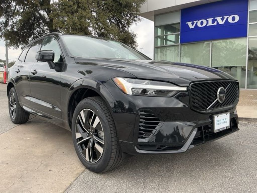 New 2026 Volvo XC60 plug-in hybrid T8 Core SUV