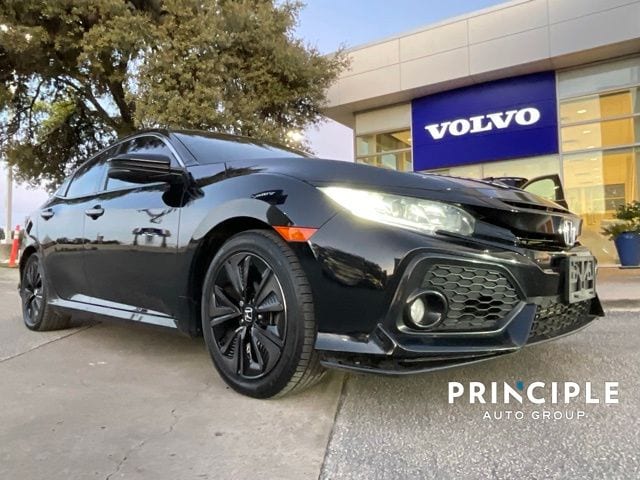 2019 Honda Civic Hatchback EX's photo