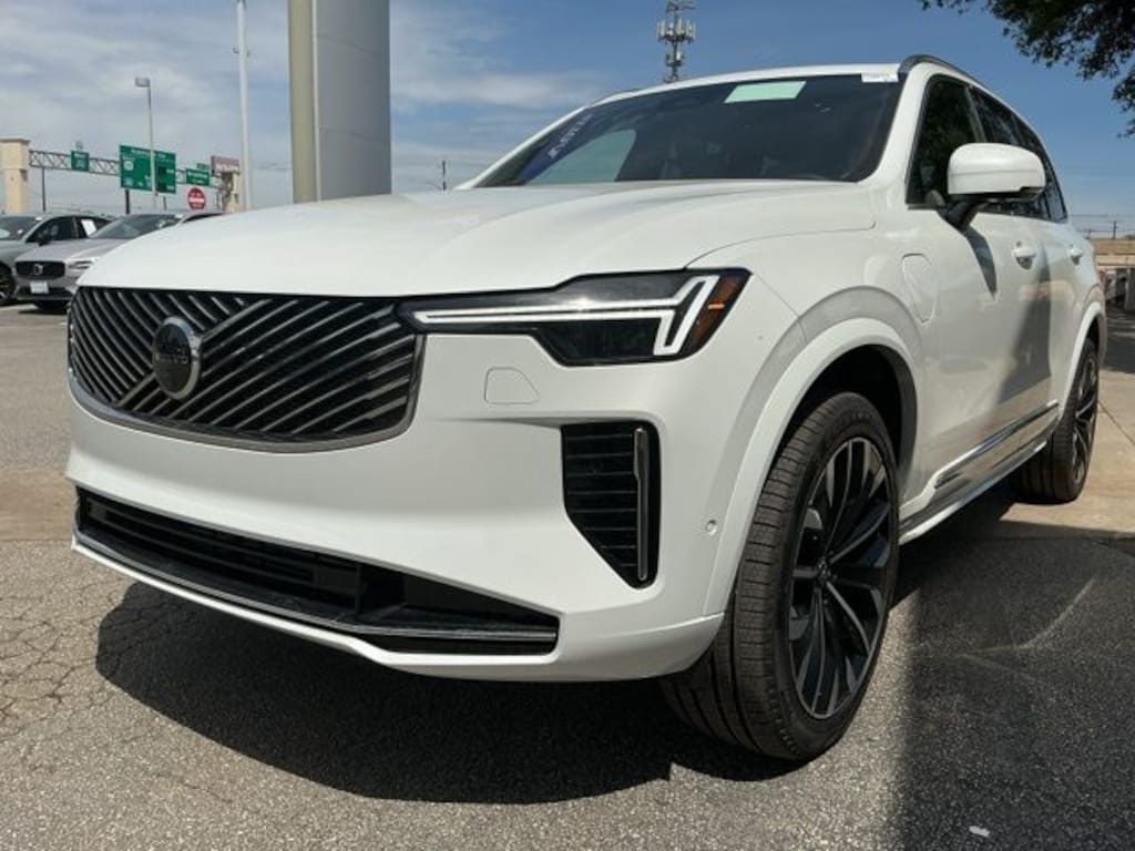 New 2026 Volvo XC90 plug-in hybrid T8 Plus 7-Seater SUV