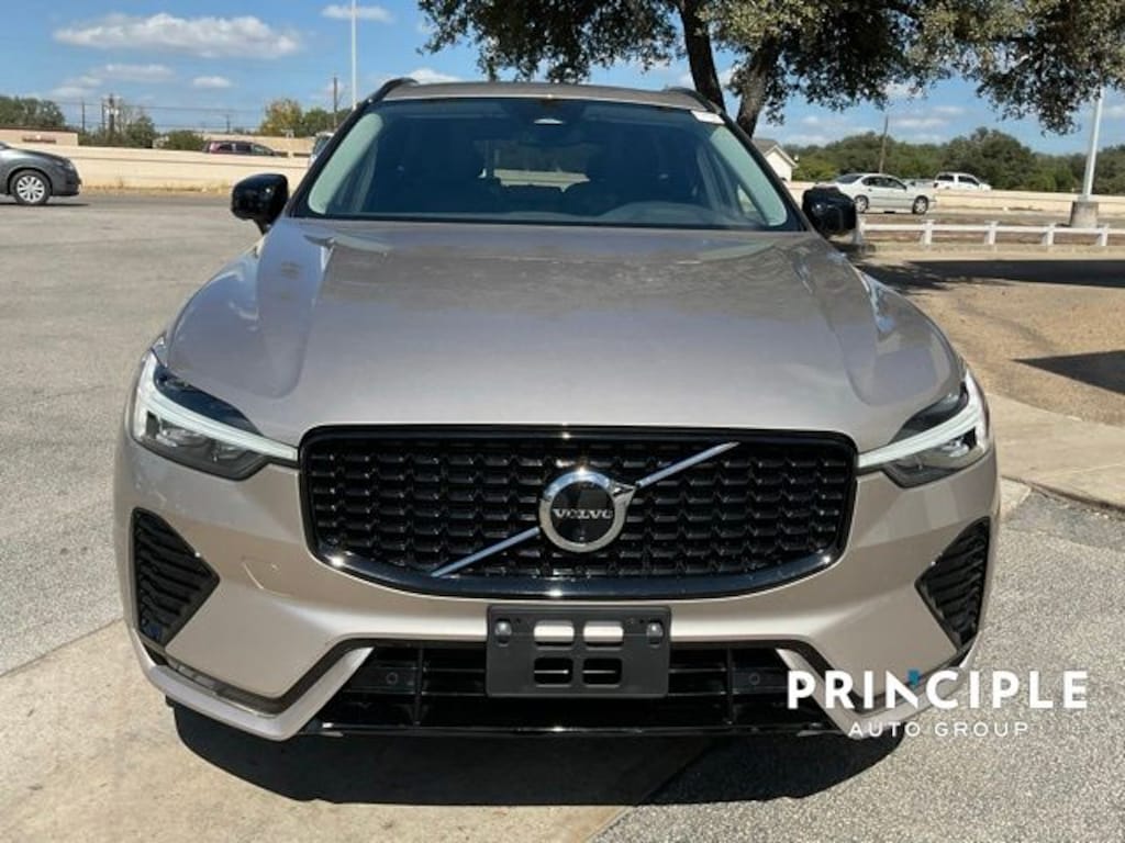 Certified 2025 Volvo XC60 B5 Plus SUV