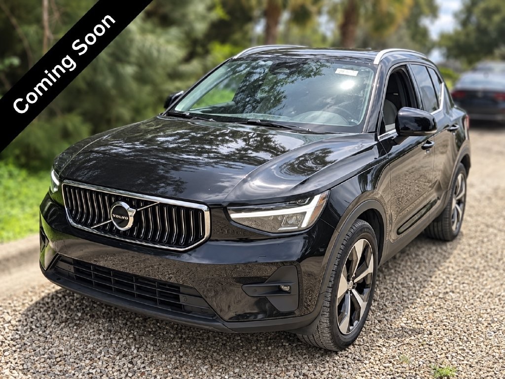 Certified 2023 Volvo XC40 B4 Plus Bright Theme SUV