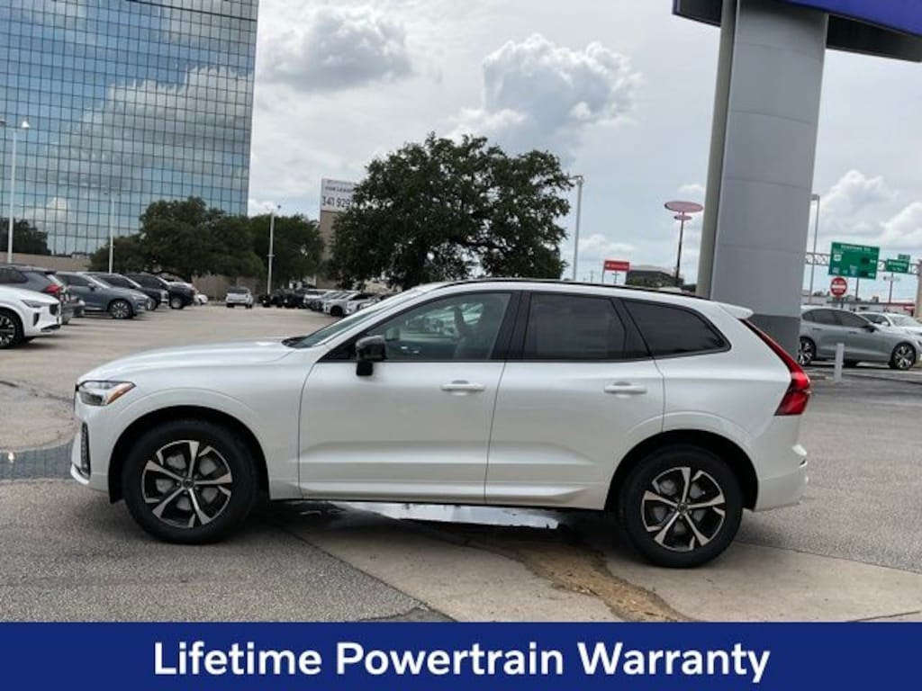 New 2026 Volvo XC60 B5 Core SUV
