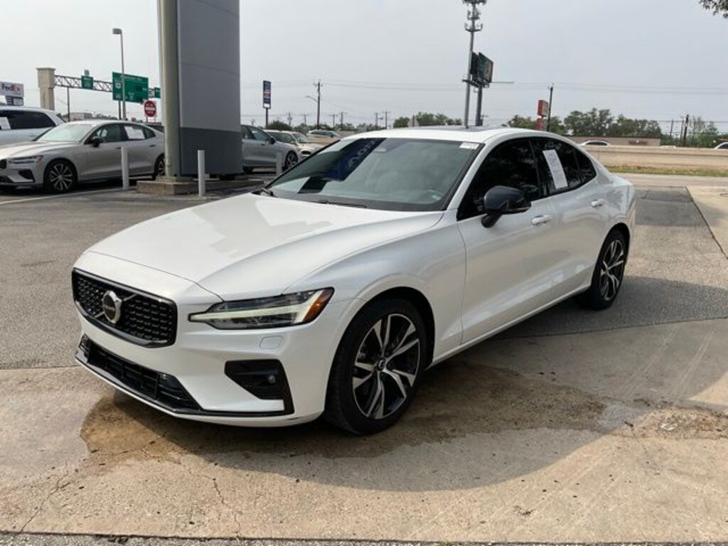Certified 2025 Volvo S60 B5 Core Sedan