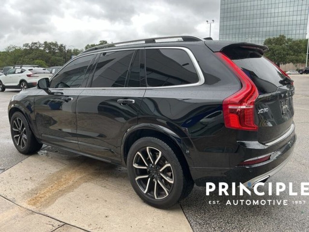Used 2019 Volvo XC90 T6 Momentum SUV