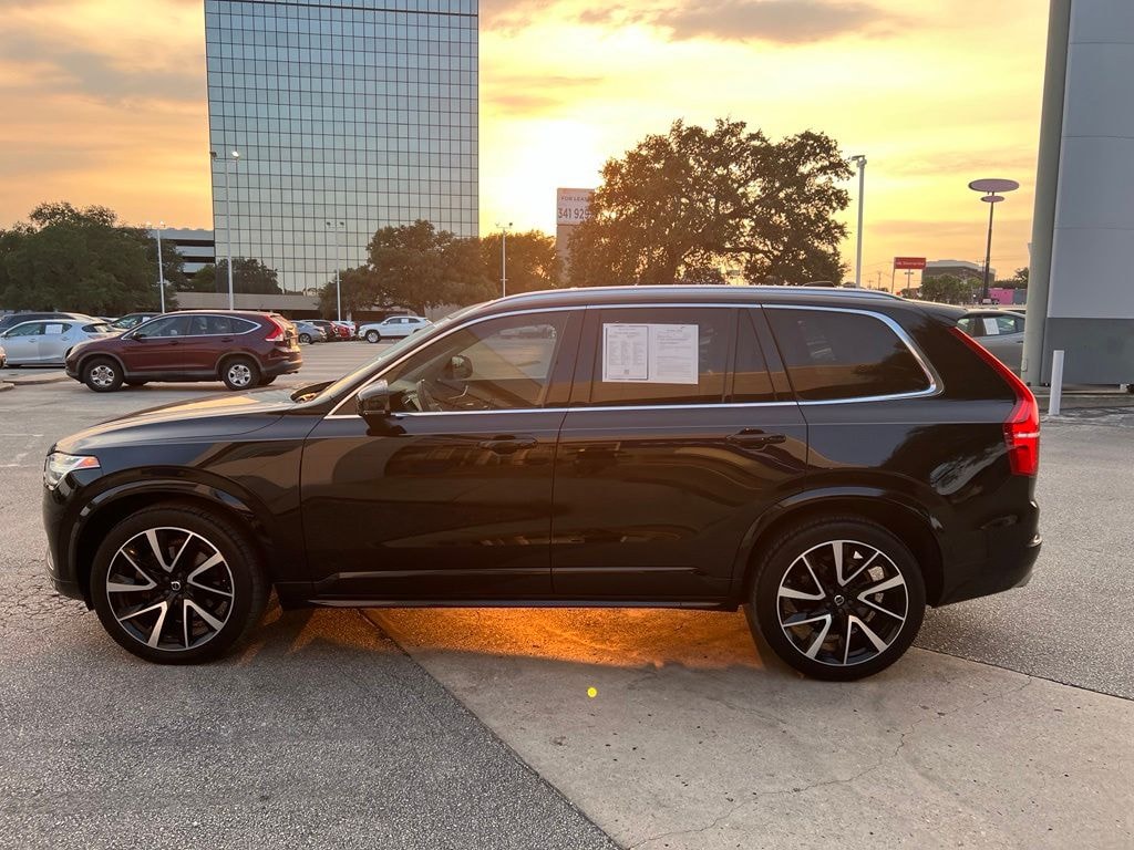 Used 2021 Volvo XC90 T6 Momentum SUV
