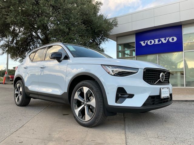 New 2026 Volvo XC40 B5 Plus