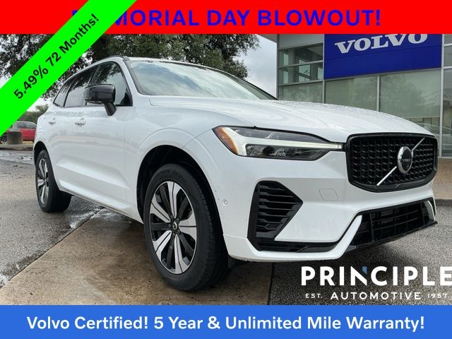 2023 Volvo XC60 T8 Plus Dark Theme AWD's photo
