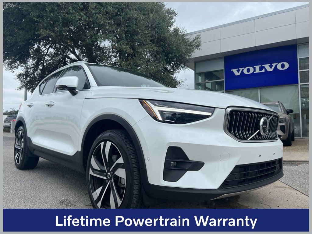 2024 Volvo XC40