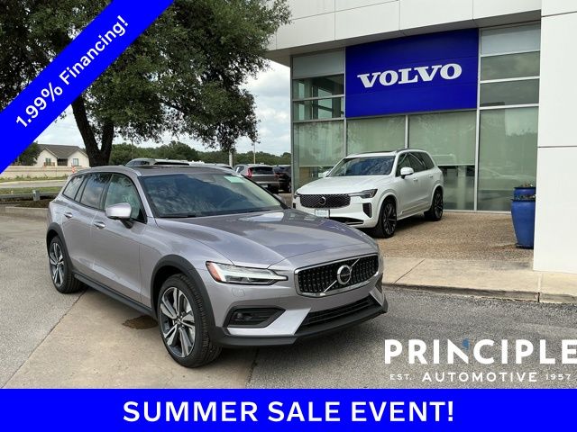 2026 Volvo V60 Cross Country B5 Plus AWD's photo