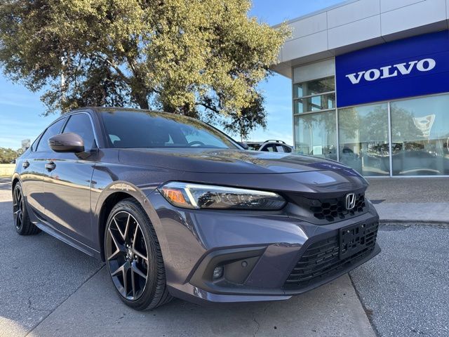 2024 Honda Civic Hatchback Sport Touring's photo