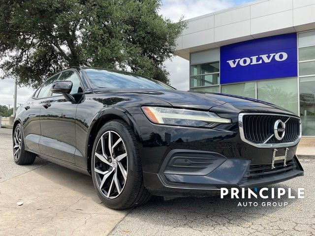2020 Volvo S60 T5 Momentum