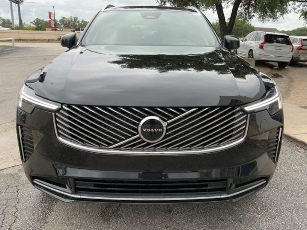 New 2026 Volvo XC90 B5 Core SUV