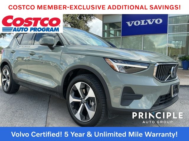 2025 Volvo XC40