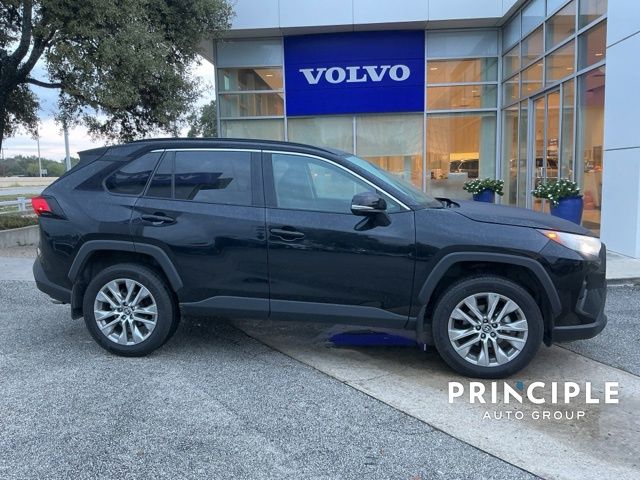 2024 Toyota RAV4 XLE Premium photo 2