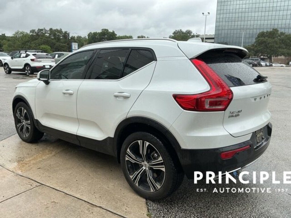 Used 2019 Volvo XC40 T4 Inscription SUV