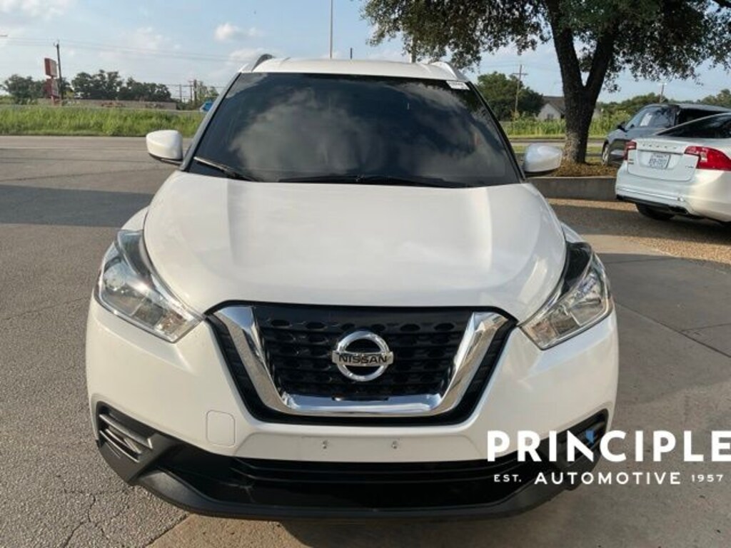 Used 2018 Nissan Kicks SV SUV