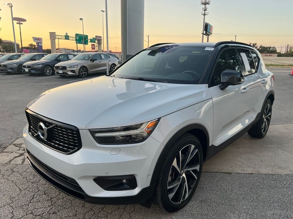 Used 2021 Volvo XC40 R-Design SUV