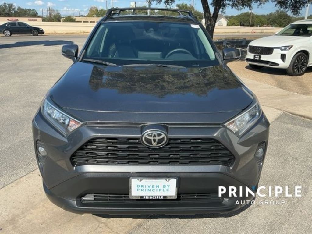Used 2021 Toyota RAV4 XLE SUV