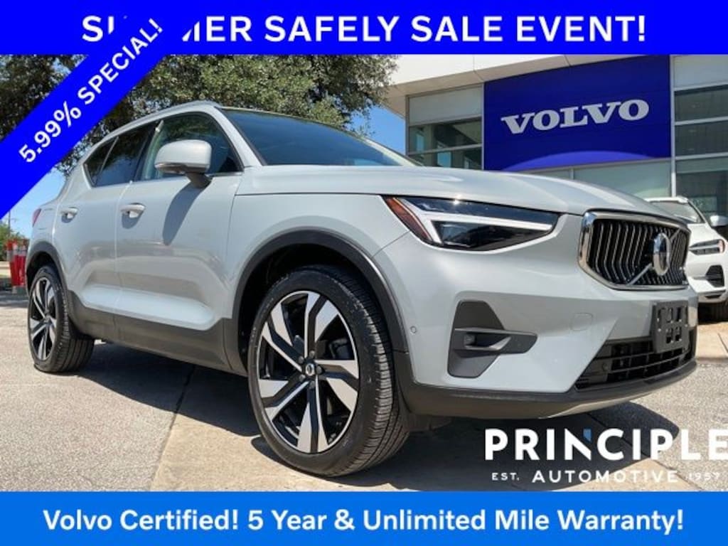 Certified 2025 Volvo XC40 B5 Plus Bright Theme SUV