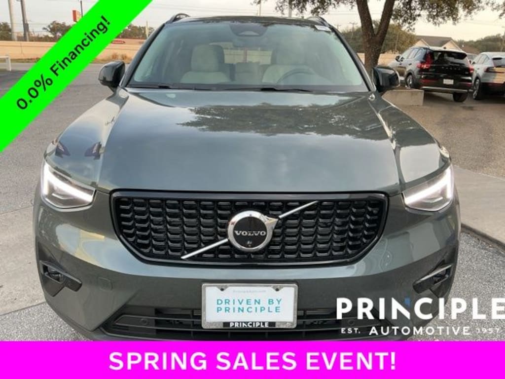 New 2026 Volvo XC40 B5 Ultra SUV