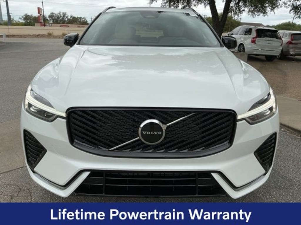 New 2026 Volvo XC60 B5 Core SUV