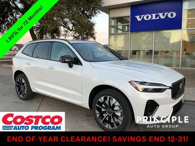 2026 Volvo XC60 Plus's photo