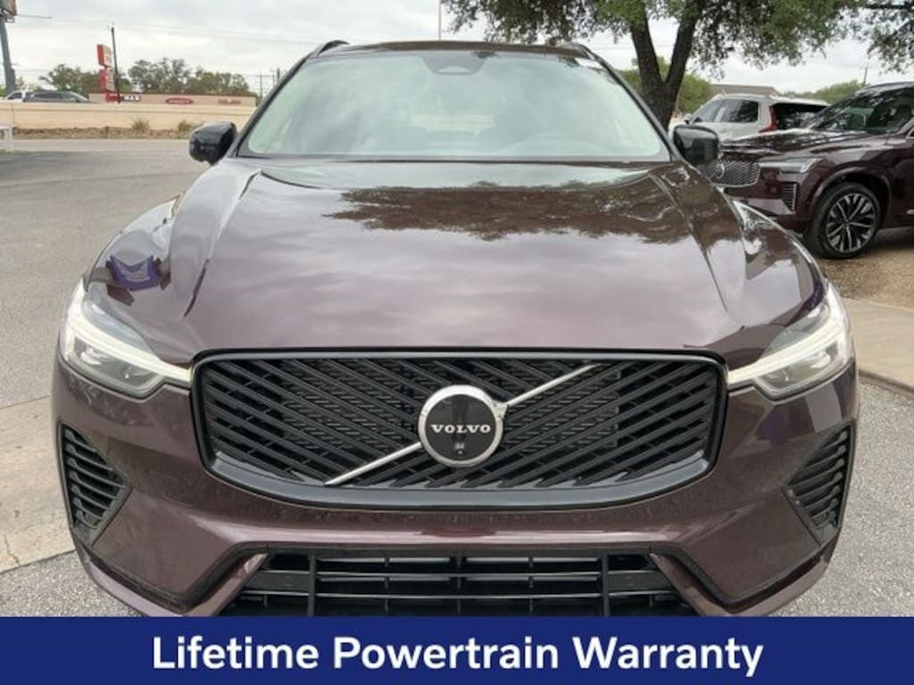 New 2026 Volvo XC60 plug-in hybrid T8 Plus SUV