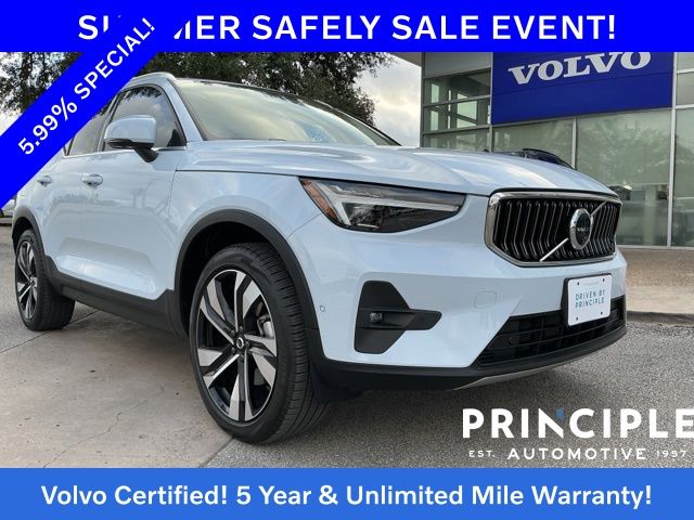 2024 Volvo XC40 B5 Ultimate Bright AWD's photo