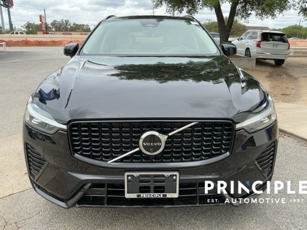 Used 2023 Volvo XC60 B5 Plus Dark Theme SUV