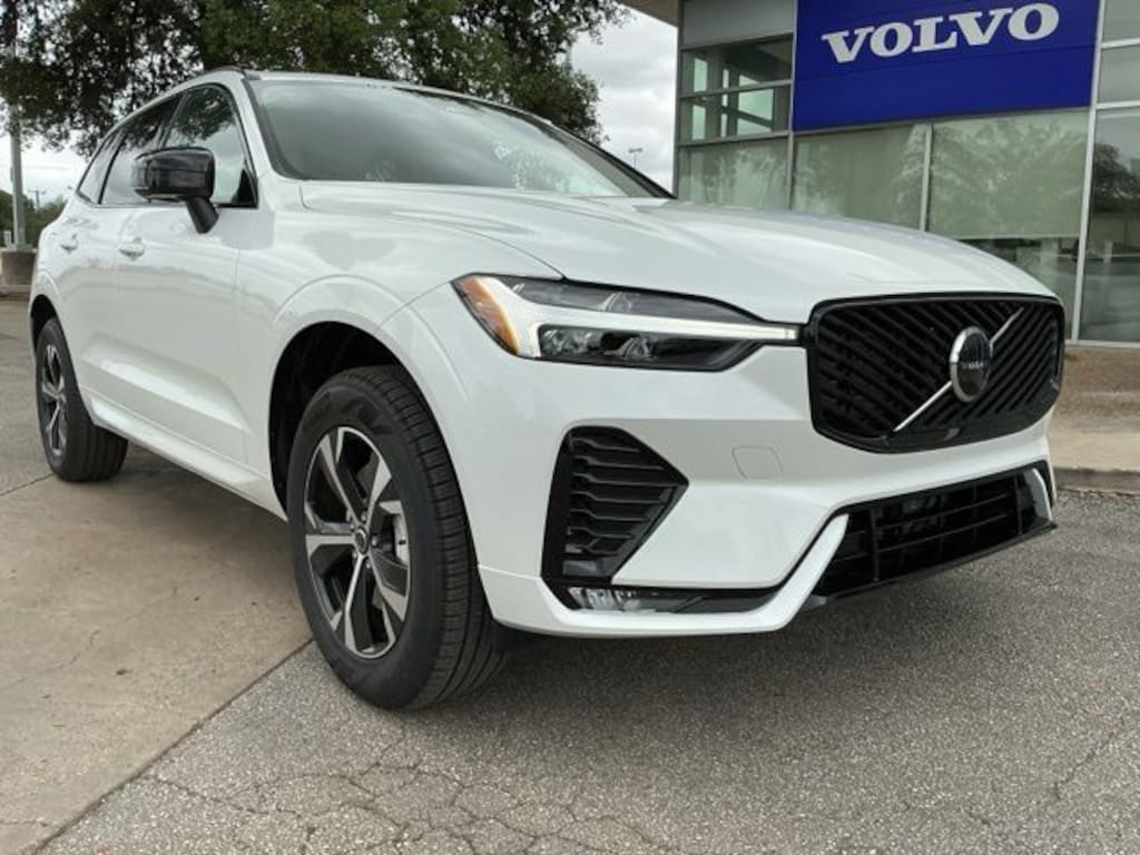 New 2026 Volvo XC60 B5 Core SUV