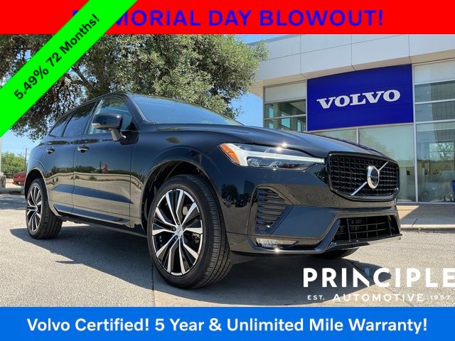 2023 Volvo XC60 B5 Plus Dark Theme FWD's photo