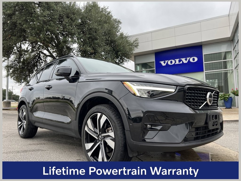 2024 Volvo XC40
