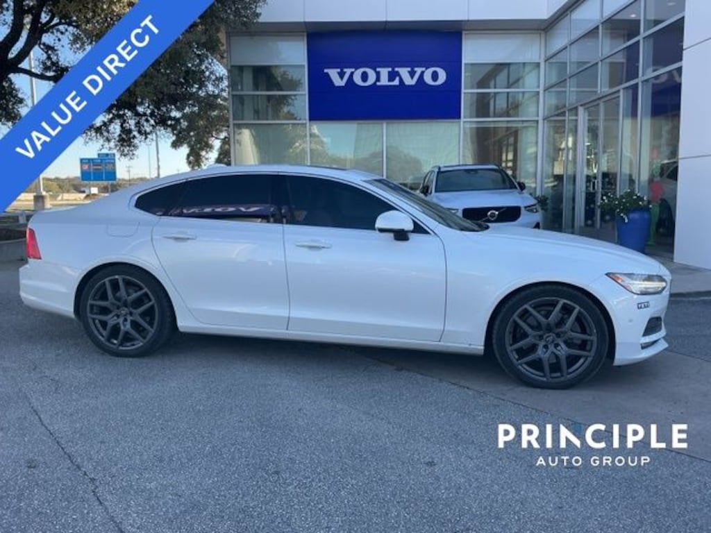 Used 2017 Volvo S90 T6 Momentum Sedan